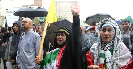 USA: Iran przygotowuje atak rakietowy na Izrael. Ropa naftowa drożeje
