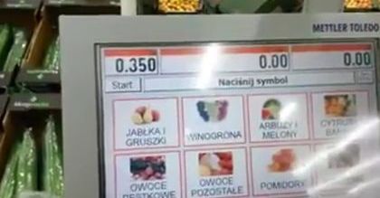 Waga w sklepie oszukuje? Zanim tak zaczniesz myśleć, przypomnij sobie, co to jest tara