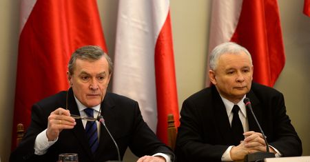 Kandydat PiS na premiera przedstawił zespół ekspertów. "Są gotowi"