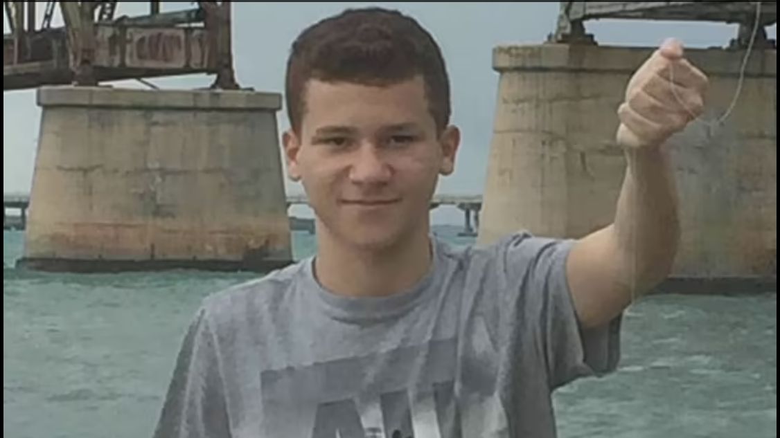 Przeżył infekcję amebą, która zjada mózg. Miał wtedy zaledwie 16 lat