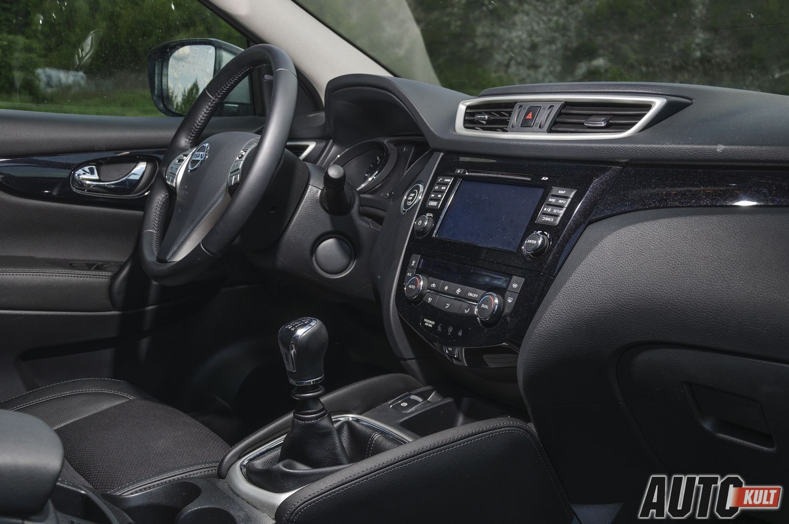 Nissan Qashqai dCi 130 4x4 Tekna - test [galeria zdjęć] 15