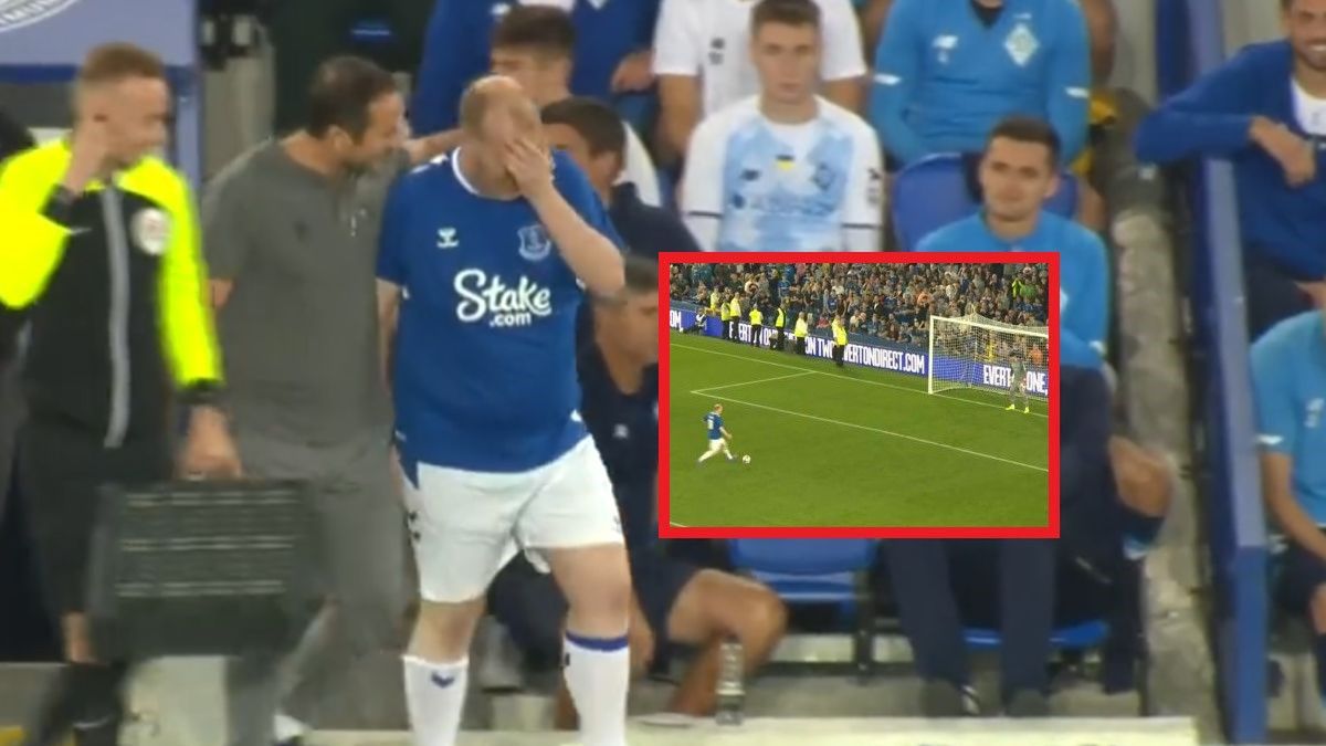 kibic Evertonu Paul Stratton podczas meczu z Dynamem Kijów