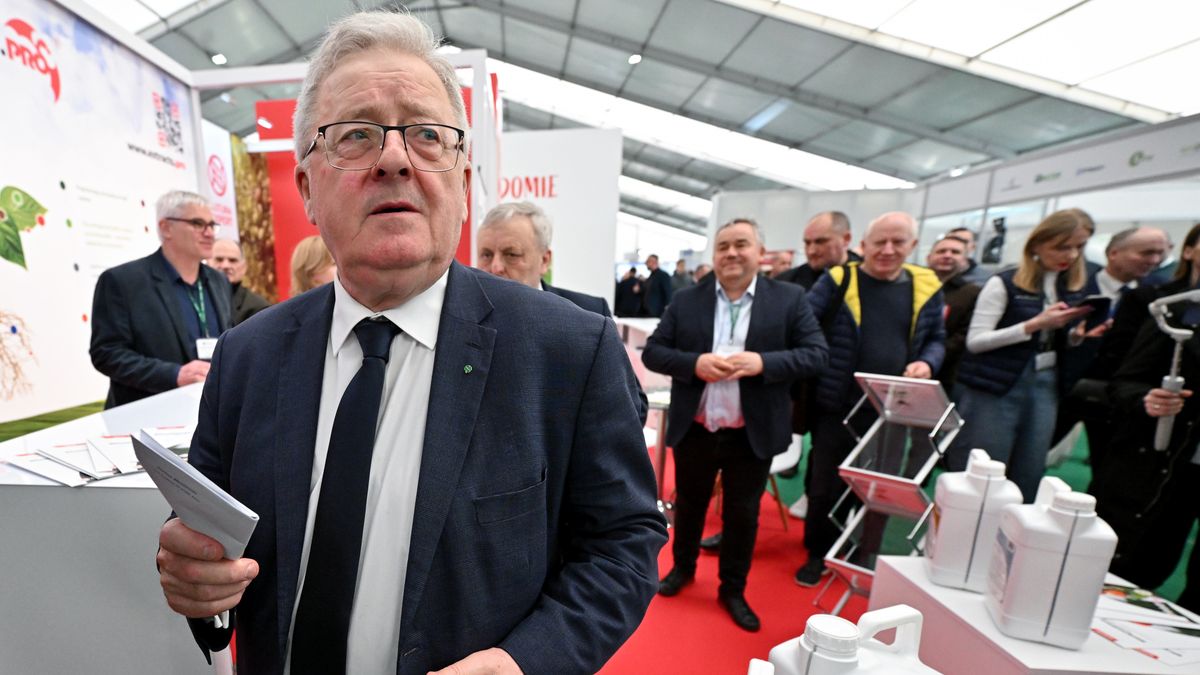 Minister rolnictwa Czesław Siekierski