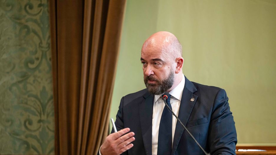 Jacek Sutryk
Wroc�aw, 21.11.2024. Prezydent Wroc�awia Jacek Sutryk podczas Sesji Rady Miasta we Wroc�awiu, 21 bm. Radni nie przeg�osowali uchwa�y wzywaj�cej prezydenta Jacka Sutryka do dymisji. (ad) PAP/Maciej Kulczy�ski
 ***Do tego materia�u zdj�ciowego dost�pna jest r�wnie� depesza w systemie CSI, pt.: Wroc�aw/ Radni nie przeg�osowali uchwa�y wzywaj�cej prezydenta Jacka Sutryka do dymisji***
Maciej Kulczy�ski
odwo�anie, prezydent, prezydenta, Rada Miasta, afera Collegium Humanum, dymisji, g�osowanie, nieprzeg�osowanie, prezydent Wroc�awia, samorz�dowa, samorz�dowiec, uchwa�a, w�adza lokalna