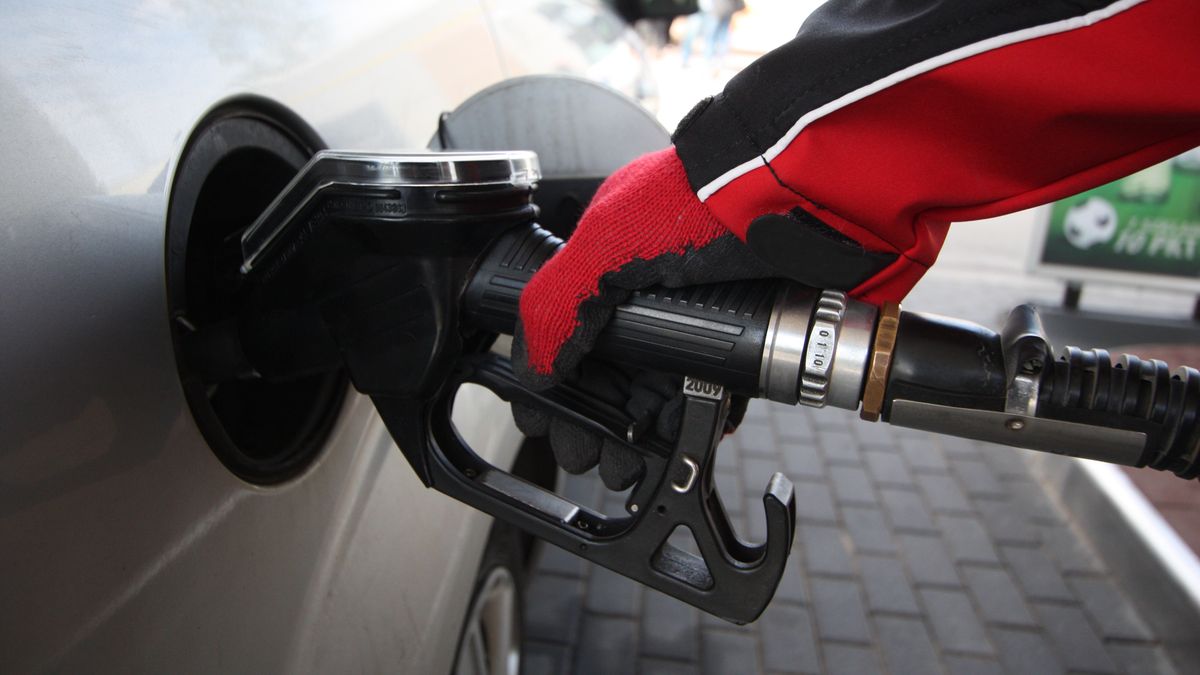 Diesel nawet po 8 zł. Polacy muszą być gotowi na podwyżki