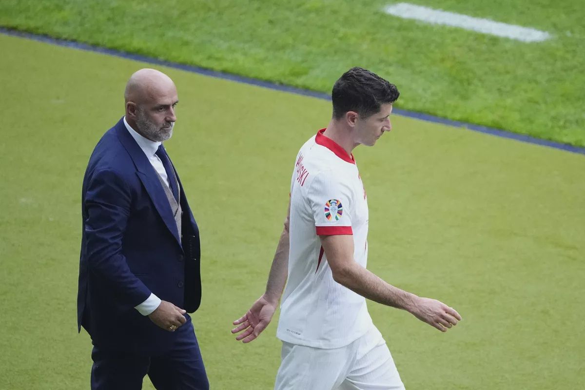 To nie jest kolejny taki sam tekst o Lewym i Probierzu. Czego ci dwaj nauczyli nas o komunikacji?