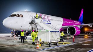 Czego nie wniesiesz do samolotu? Tego lepiej nie zabieraj na wakacje. Lista zakazanych przedmiotów i praktyczne porady dla podróżnych