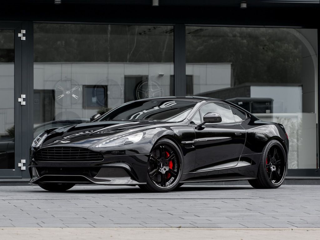 Aston Martin Vanquish 1