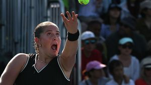 Dramat Jeleny Ostapenko. Nie wygrała gema, a do tego krecz