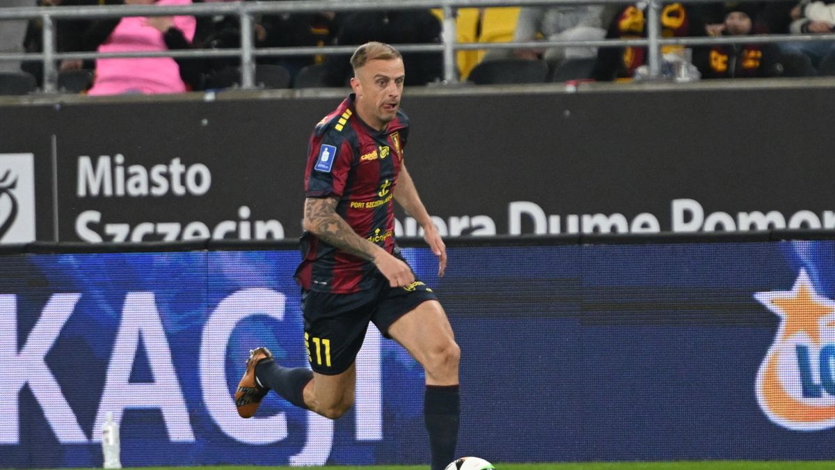 PAP / Marcin Bielecki / Kamil Grosicki w meczu Pogoni Szczecin z Motorem Lublin