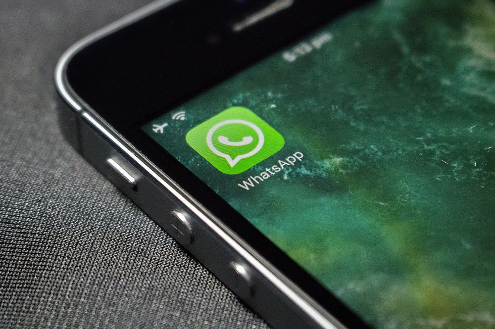 Historia staje się płynna: WhatsApp z edycją i usuwaniem wysłanych wiadomości?