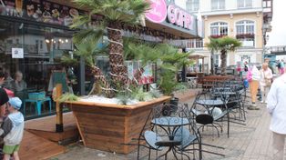 Gości tyle, co kot napłakał. Restauracje nad Bałtykiem świecą pustkami