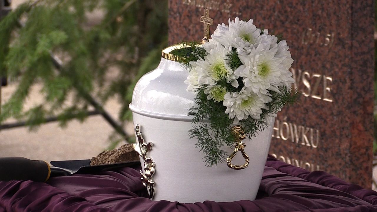 Zbiorowe pogrzeby dzieci utraconych w Pile i Wałczu w marcu i kwietniu