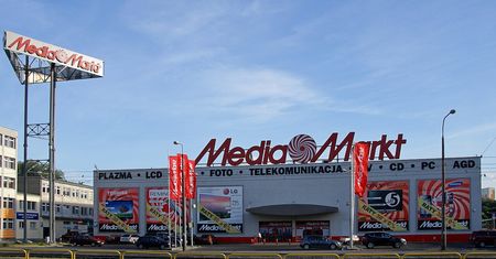 Pralka za 999 zł. Wyprzedaż w Media Markt