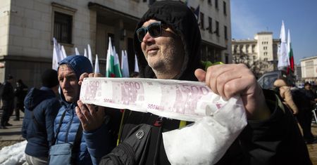 Dostaną zielone światło do wprowadzenia euro. W kraju więcej jednak przeciwników niż zwolenników