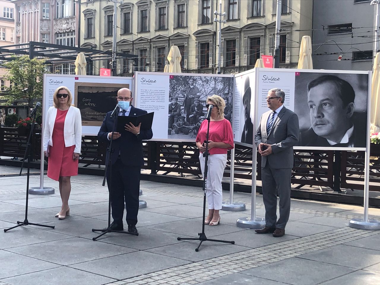 Śląskie. Otwartą w Katowicach wystawę podczas wakacji będzie można zobaczyć również w Krakowie, Warszawie, Gdańsku i Wrocławiu.