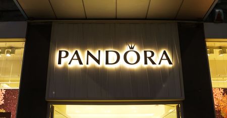 Pandora w Rosji zmieni nazwę i format. Rosjanie biżuterię kupią w PanKlubie