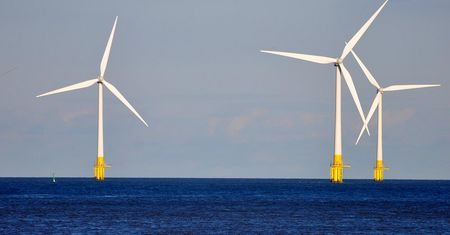 Farmy wiatrowe. Belgia chce wybudować energetyczną wyspę na swoim wybrzeżu