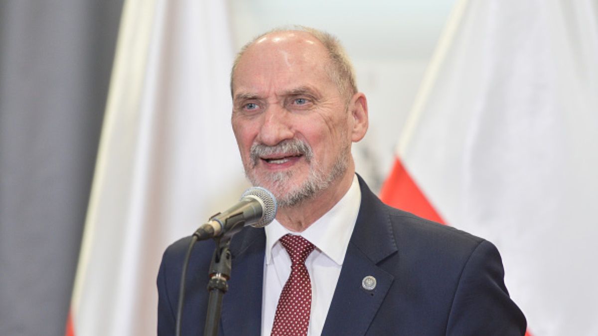 Antoni Macierewicz ogłosił, że praca podkomisji smoleńskiej jeszcze nie dobiegła końca 