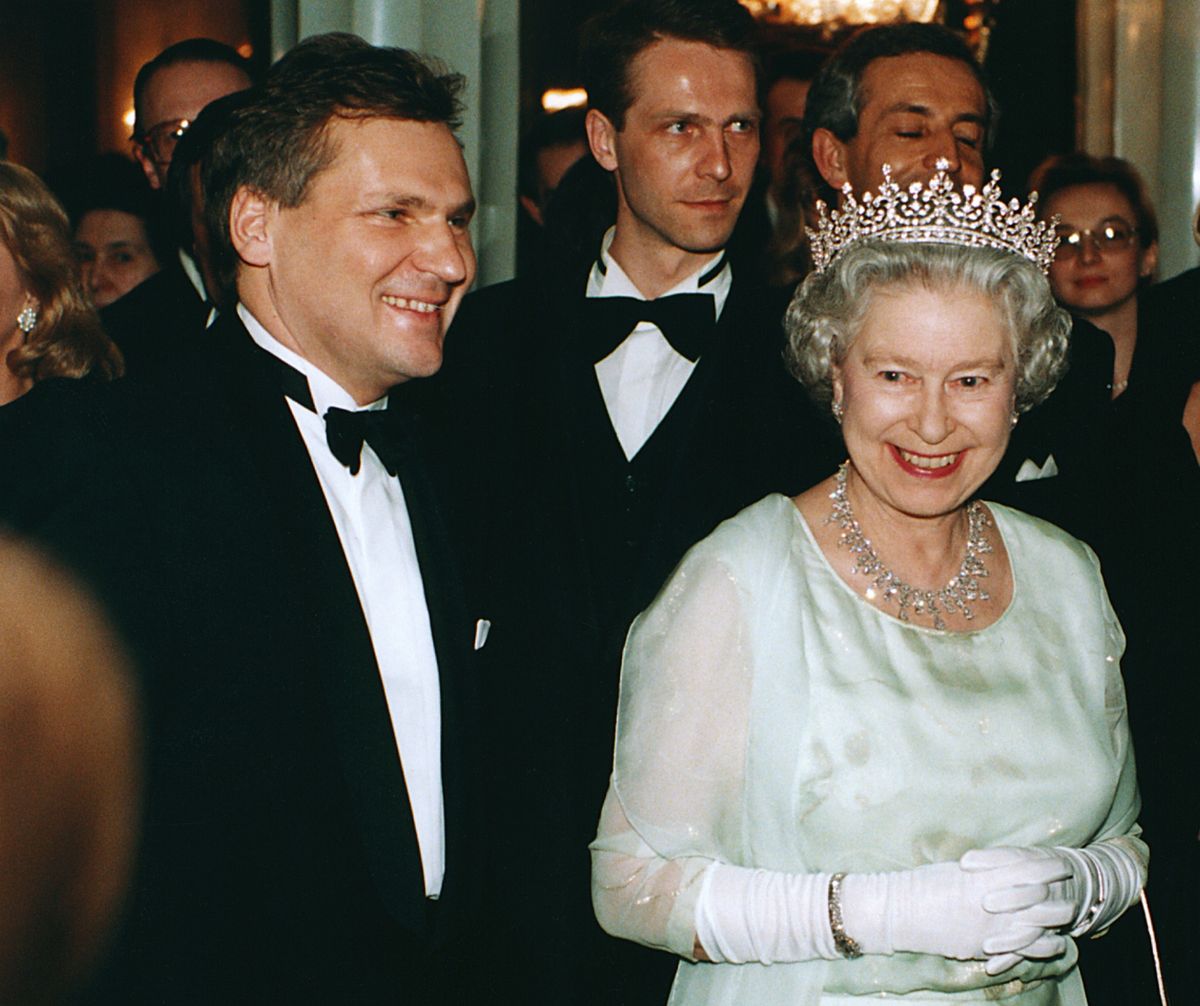 Aleksander Kwaśniewski i Elżbieta II w 1996 r.