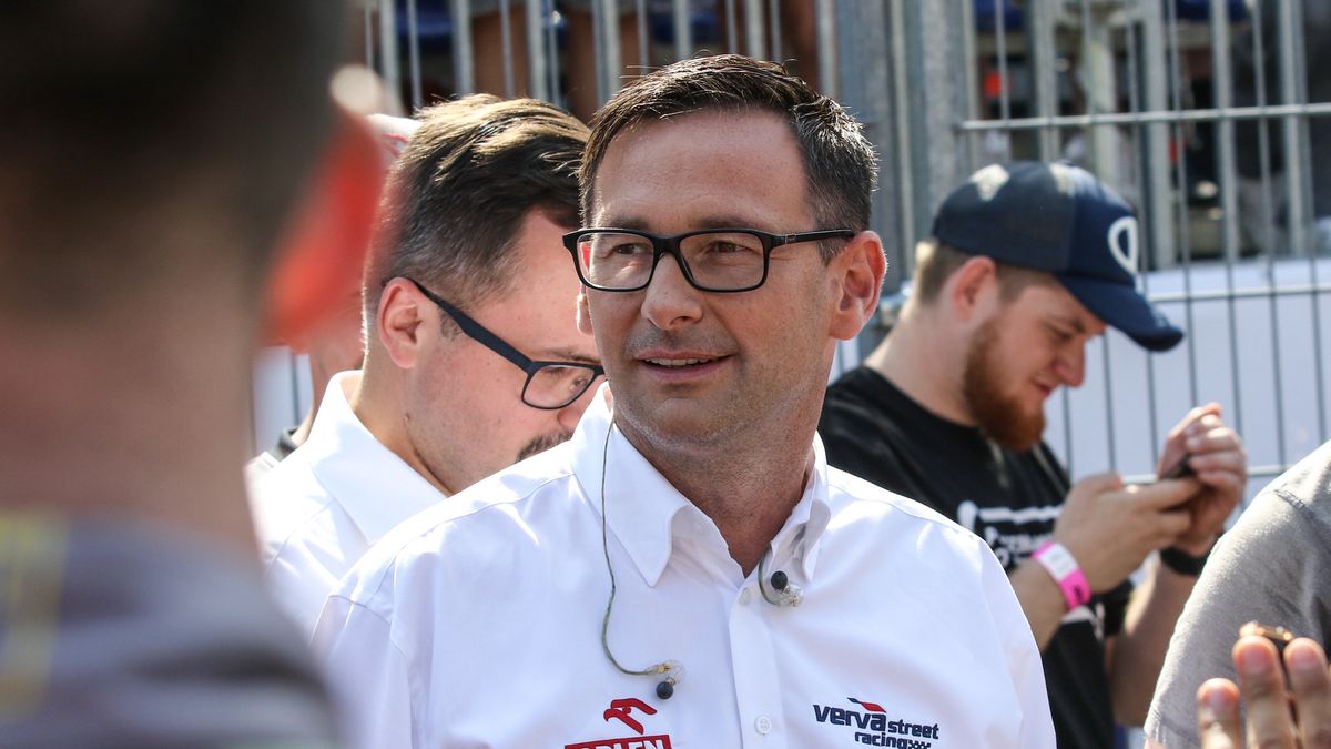 Prezes PKN Orlen Daniel Obajtek podtrzymuje plany przejęcia PGNiG.