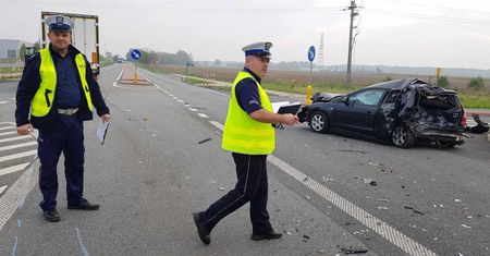 Masakra na drodze. 1 osoba nie żyje, 4 w szpitalu