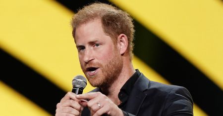 Książę Harry wkrótce znów wróci do Wielkiej Brytanii! Wiadomo, gdzie i PO CO się pojawi