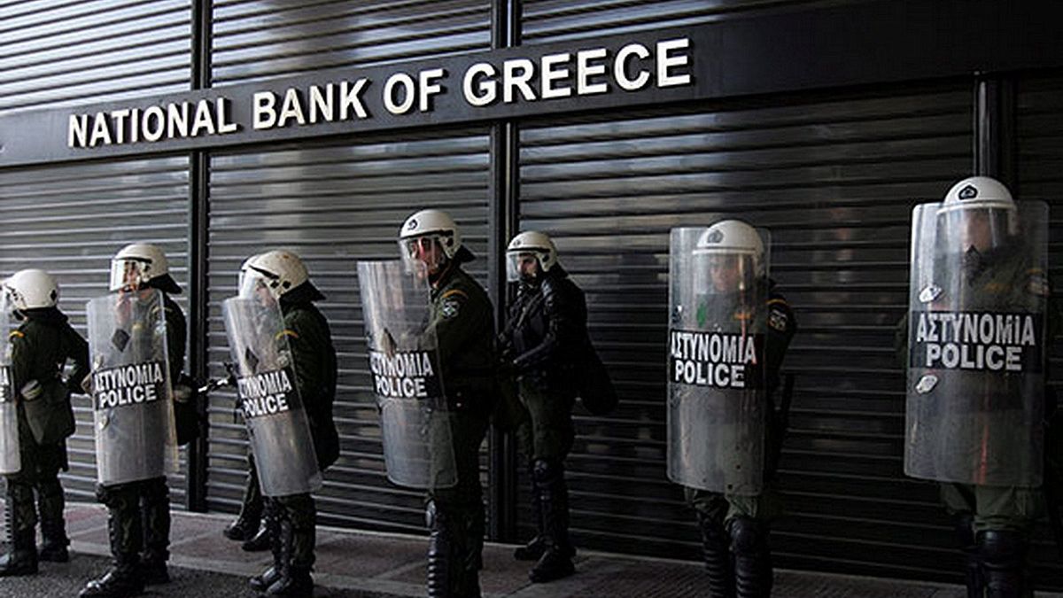 Grecy protestujący przeciwko porozumieniu