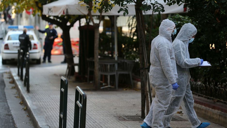 Greccy technicy policyjni. Zdjęcie ilustracyjne