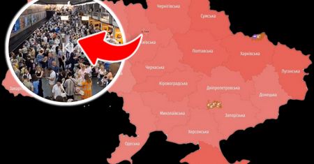 Horror w Kijowie, atak Rosji. Ludzie schowali się w metrze