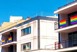 Na ambasadzie USA w Warszawie pojawiły się tęczowe flagi LGBT