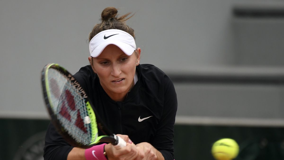 PAP/EPA / JULIEN DE ROSA / Na zdjęciu: Marketa Vondrousova