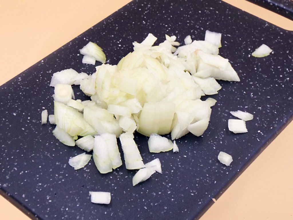 Kroję cebulę