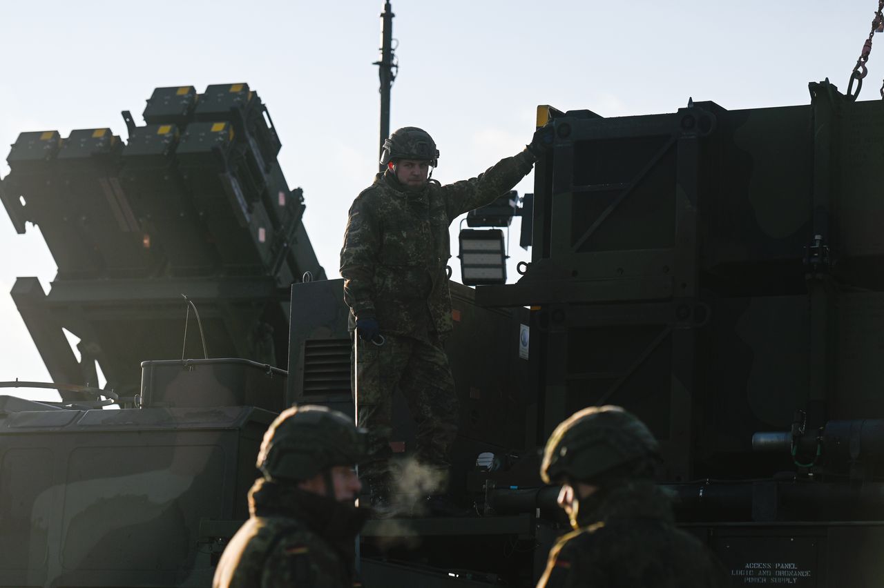 Media: USA zmieniają priorytety ws. zbrojeń. Europa może mieć problem