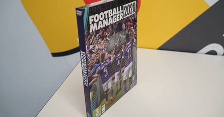 Football Manager 2020 w „zielonym” pudełku