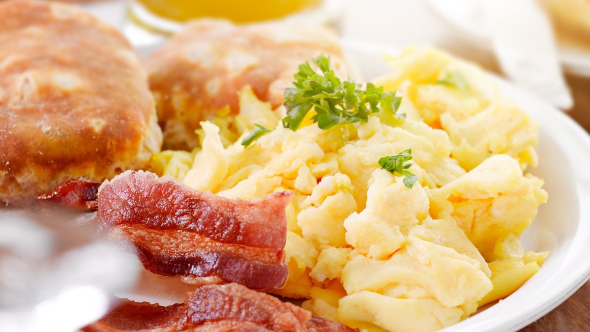 Nie ma lepszego wyboru na śniadanie. Zjedz, a twój brzuch pozostanie płaski do wieczora