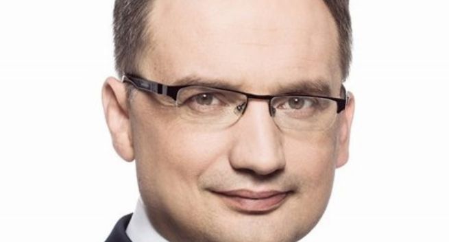 Prokurator będzie sam zdejmować tajemnicę dziennikarską? Ministerstwo: to był tylko „jeden z pomysłów”