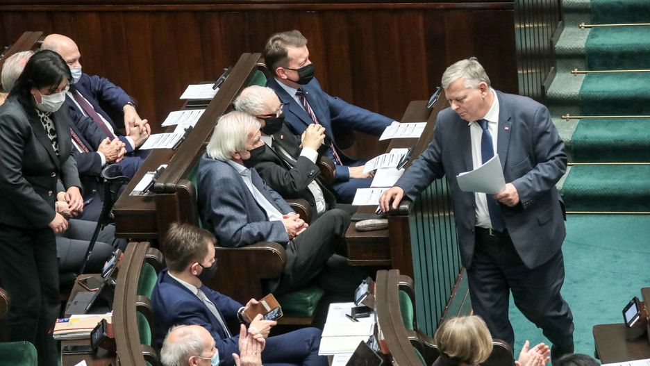 Czy PiS może odrzucić weto prezydenta? Tyle potrzebuje głosów 