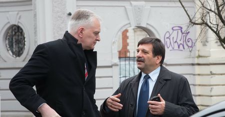 Zakaz handlu do doprecyzowania. Śniadek: "Tu powinna być zasada: wszyscy albo nikt"