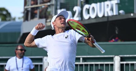 Historyczny sukces Polaka. Kamil Majchrzak w 1/8 finału Wimbledonu