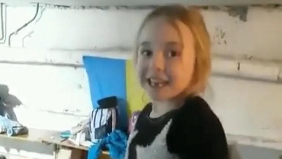 Śpiewała "Mam tę moc" w ukraińskim schronie. Jak potoczyły się losy dziewczynki?
