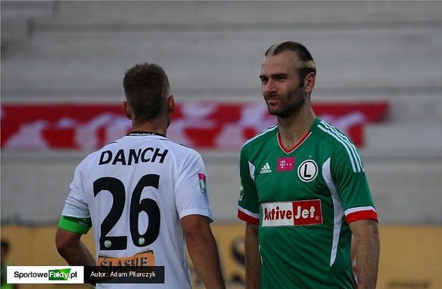 Kapitan Górnika w meczu z Legią nie odpuszczał na krok Daniela Ljuboji