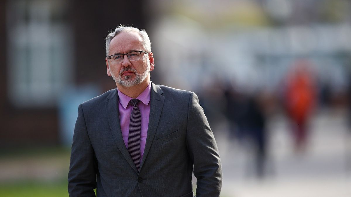 Adam Niedzielski
�ukasz G�gulski
pary prezydenckiej, pogrzebu, polityk, rocznica, samoch�d, wawel