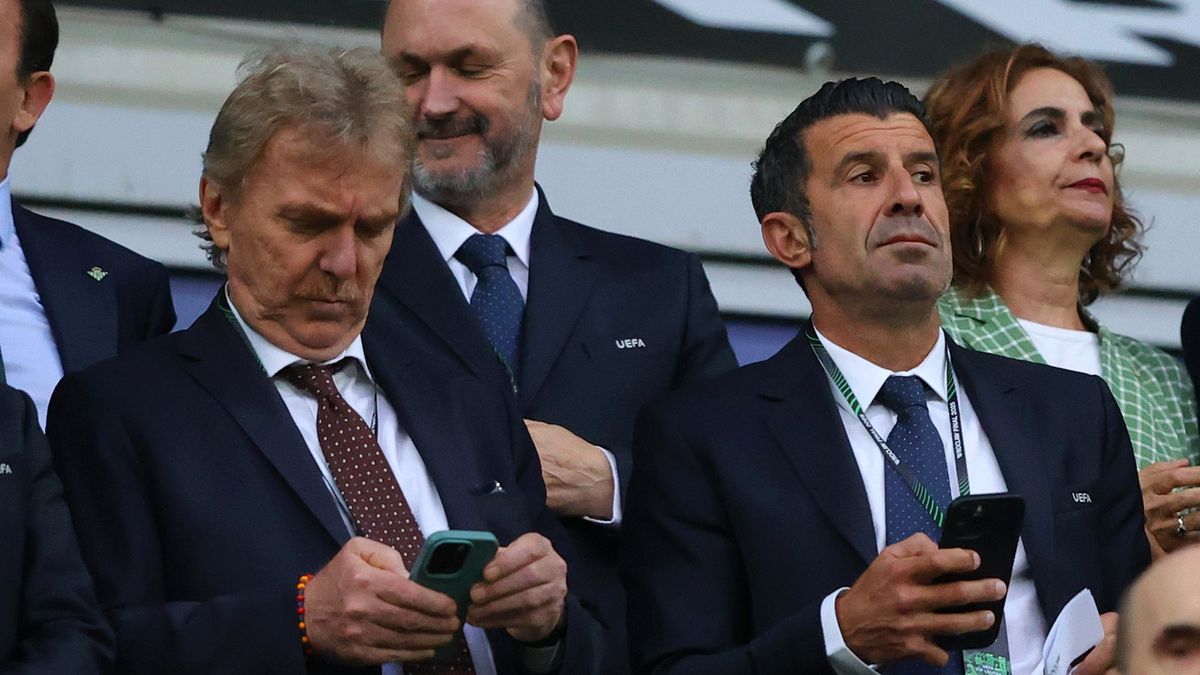 Getty Images / James Gill - Danehouse / Na zdjęciu: Zbigniew Boniek i Luis Figo