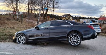 Porzucił mercedesa w rowie i ukrył się na budowie. Miał swoje powody