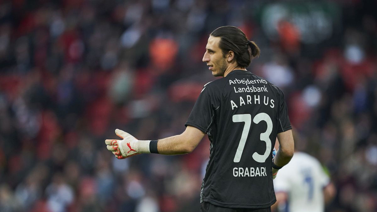 Getty Images / Lars Ronbog / FrontZoneSport / Na zdjęciu: Kamil Grabara