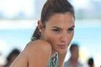 ''Batman vs. Superman'': Gal Gadot trzy razy jako Wonder Woman