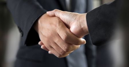 Adwokat i prokurent spółki z zarzutami korupcyjnymi