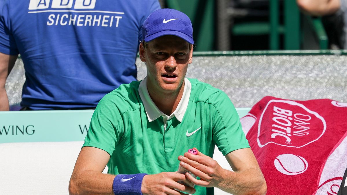 PAP/EPA / Christopher Neundorf / Na zdjęciu: Jannik Sinner