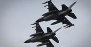 Zmasowany atak na bazę F-16. Rosjanie próbują zniszczyć ukraińskie myśliwce